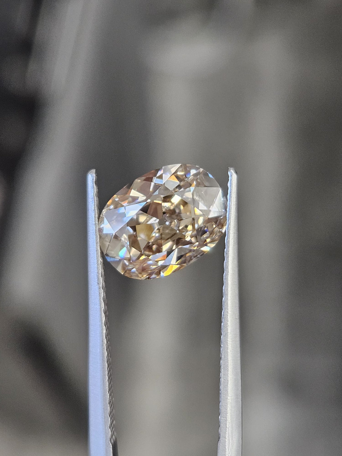IGI 2.03CT OMC FANCY BROWN VS1