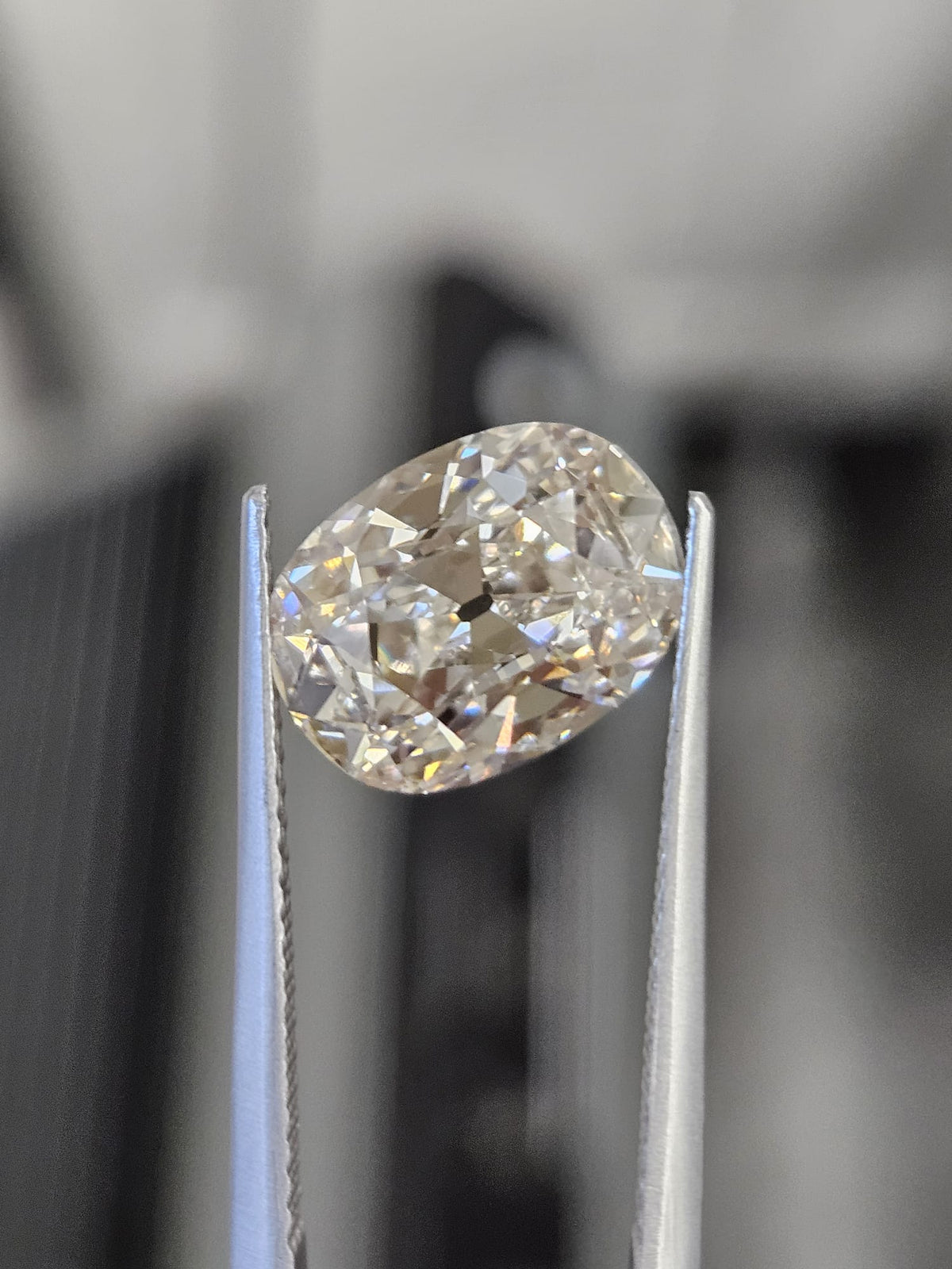 IGI 3.08CT OMC L VVS2