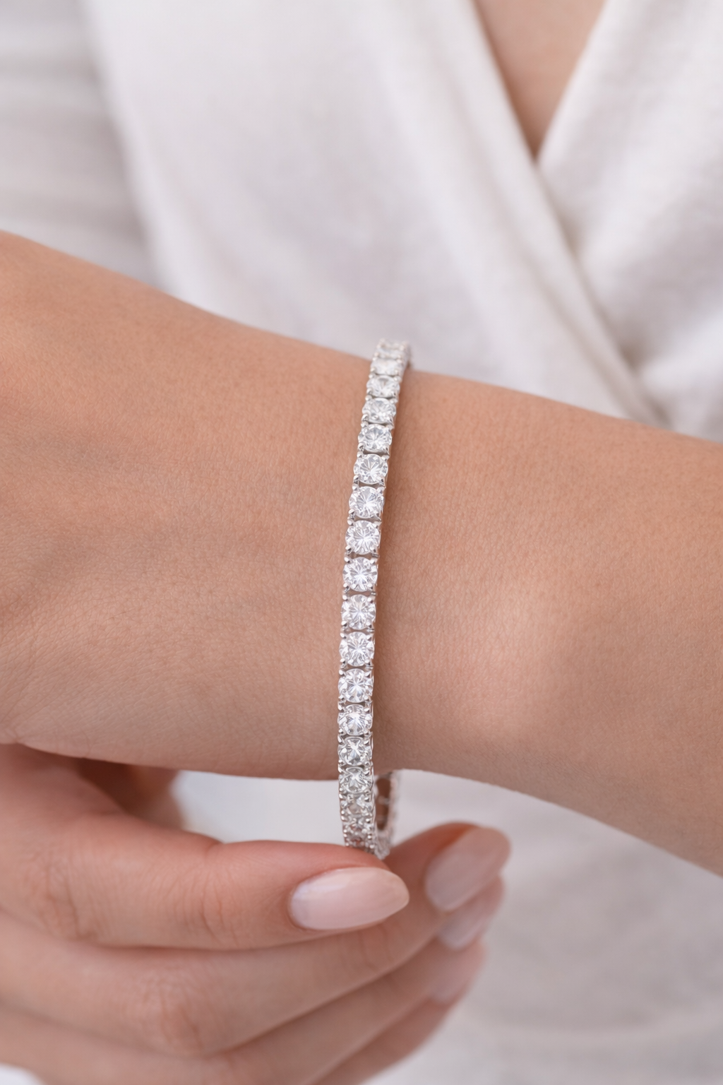 5.70ct 14K White Gold 7 Inches Tennis Bracelet
