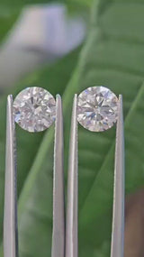 IGI 1.00CT + 1.01CT ROUND PAIR D VVS2