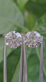IGI 3.01CT + 3.01CT ROUND PAIR D VS1