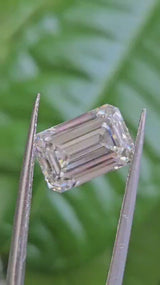 IGI 3.56CT EMERALD G VVS2