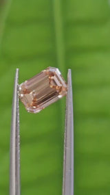 IGI 1.25CT EMERALD FANCY LIGHT PINKISH BROWN VS1