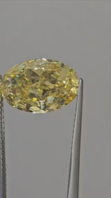IGI 5CT OVAL FANCY INTENSE YELLOW VS1
