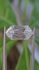 IGI 2.17CT HEXAGONAL CRISS CUT D VVS2