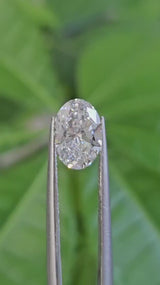 IGI 1.57CT OVAL E VVS2
