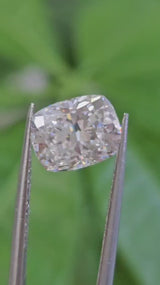 IGI 2.53CT CUSHION D VVS2