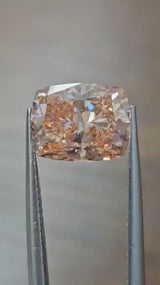 IGI 2.03CT CUSHION FANCY VIVID PINK VS1