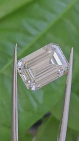 IGI 8.56CT EMERALD G VS2
