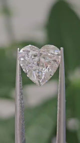2.01CT HEART D VS1
