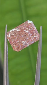 IGI 5.01CT RADIANT FANCY VIVID PINK VS1
