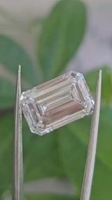 IGI 10.01CT EMERALD D VS1