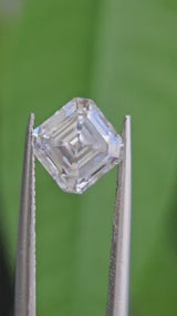 IGI 1.57CT ASSCHER E VVS2