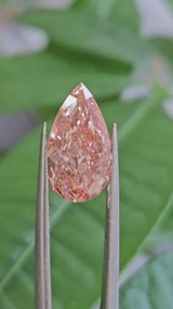 IGI 4.56CT PEAR FANCY VIVID PINK VS2