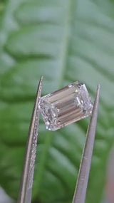 IGI 2.03CT EMERALD E VS2
