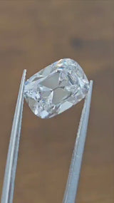3.10CT OEC. LONG CUSHION D VS1