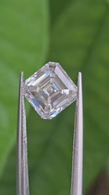 IGI 2.49CT ASSCHER E VVS2