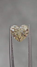 IGI 1.74CT FANCY LIGHT YELLOW VS1
