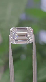 IGI 2.56CT EMERALD E VS1