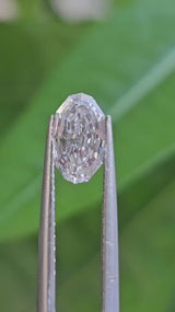 IGI 1.02CT OVAL STEP CUT E VS1