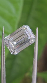 IGI 4.25CT EMERALD E VS1