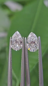 IGI 1CT + 1CT PEAR D VVS2 + E VVS2 PAIR