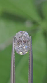IGI 1.07CT OVAL E VVS2