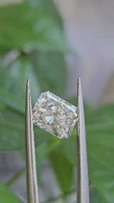IGI 2.02CT RADIANT F VS1