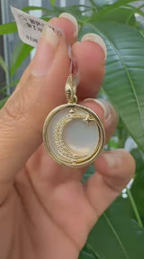14KT Yellow Gold White Mother of Pearl Pendant