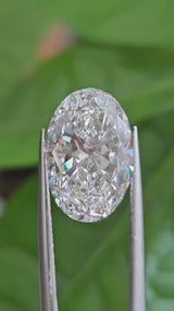 IGI 5.57CT OVAL E VVS2