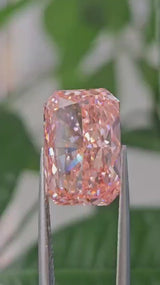 IGI 11.16CT RADIANT FANCY VIVID PINK VVS2