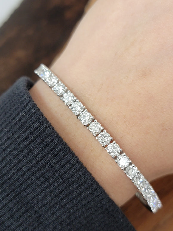 8.30 CT  Lab 7inches White Gold Tennis Bracelet