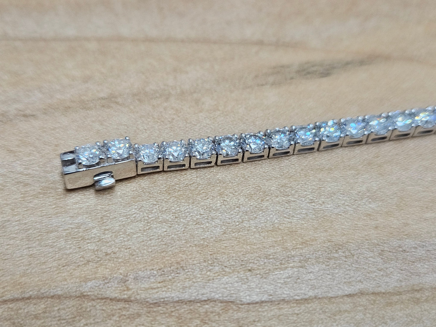 10 CT Lab 7.15 inches Tennis Bracelet