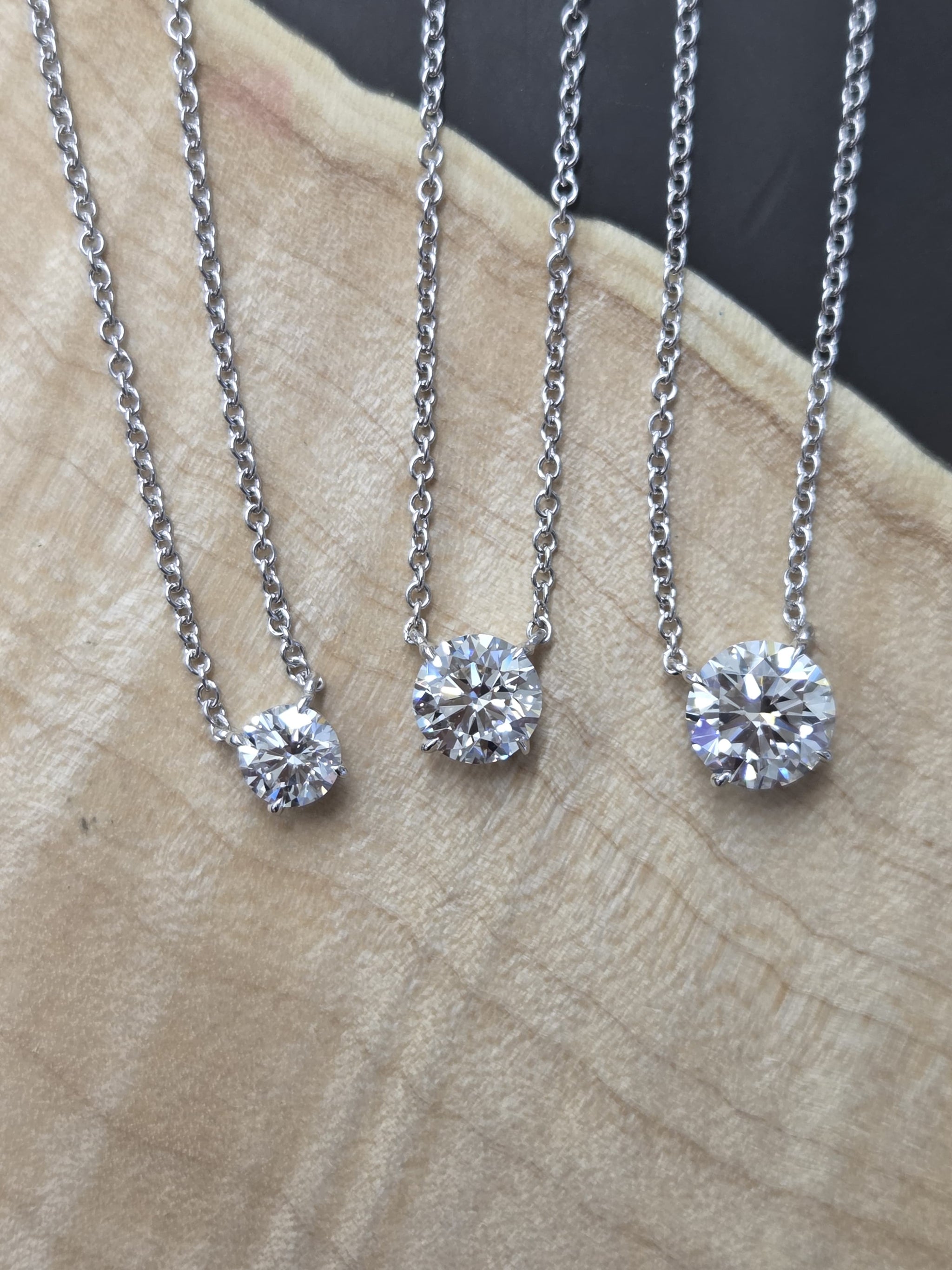 *Custom-made * 4 Prongs Lab Diamond Necklace (0.70-2.00 CT )