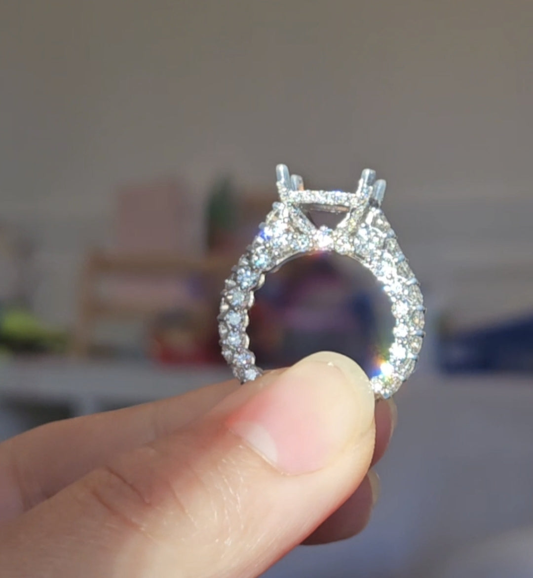 18k white gold engagement ring