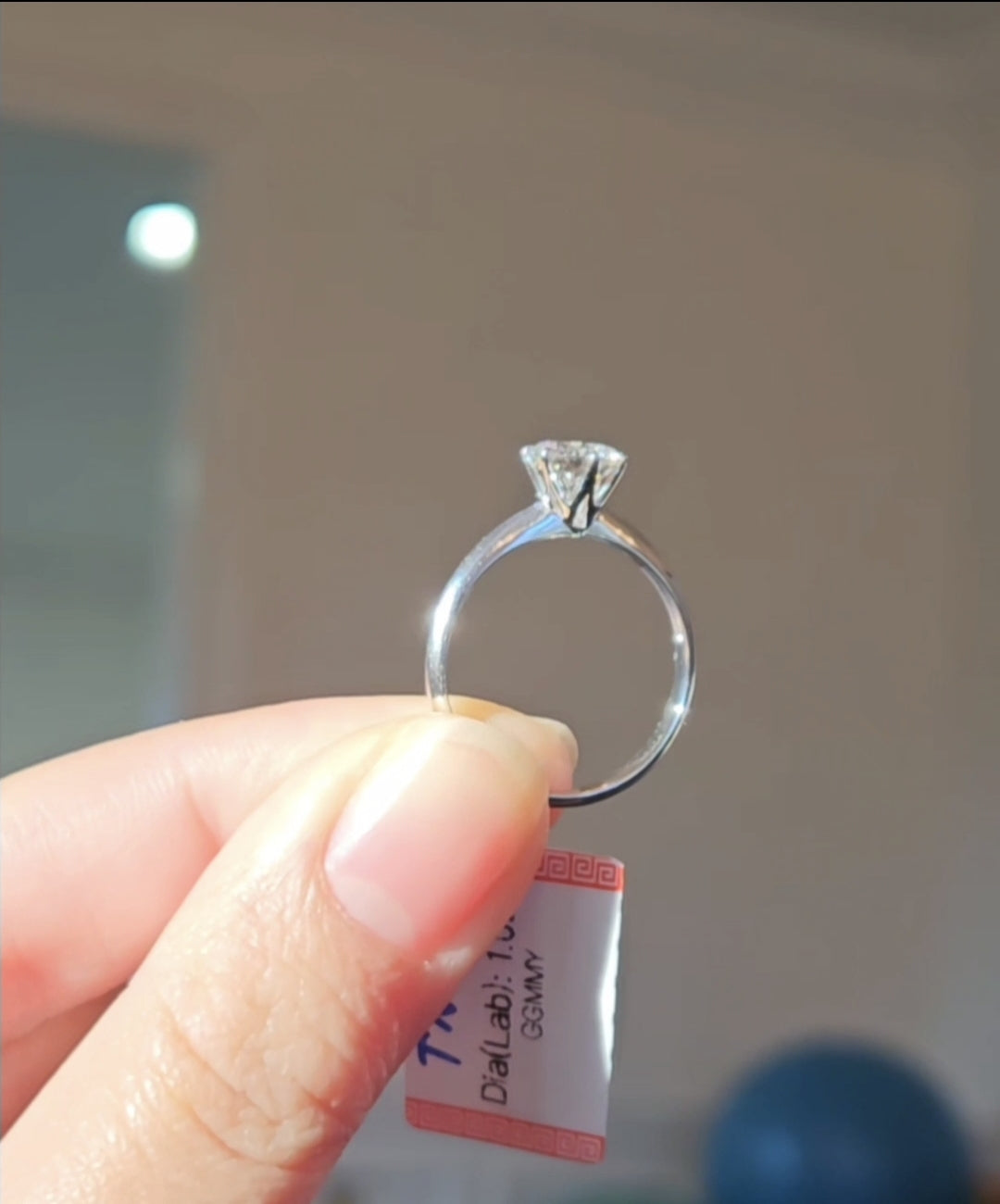 18k 1.02 CT Lab Soilataire Ring