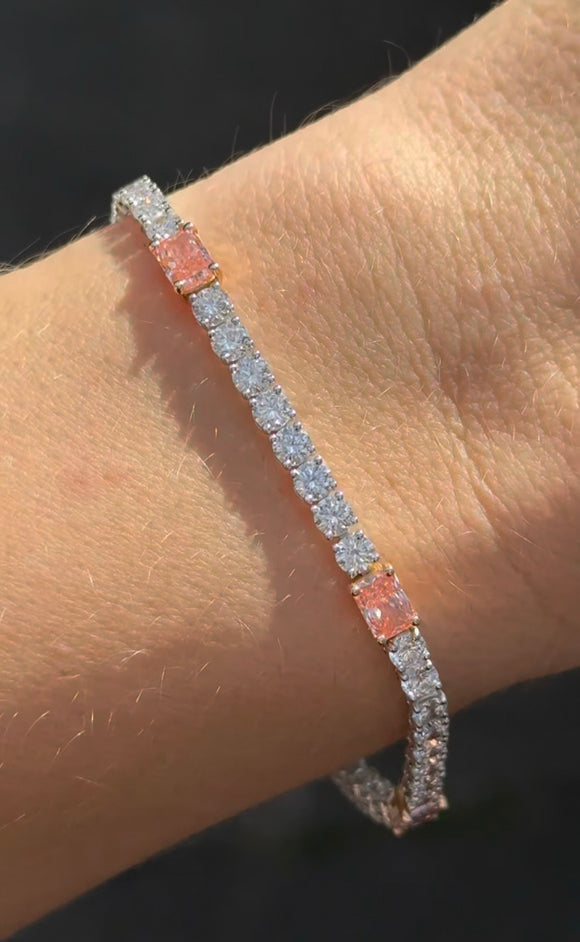 8.57ct radiant pink lab diamond
and round white lab diamond tennis bracelet