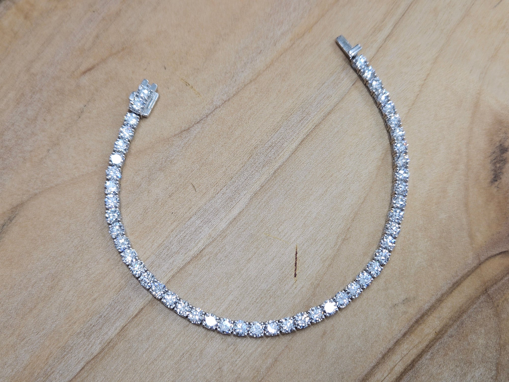 10 CT Lab 7.15 inches Tennis Bracelet