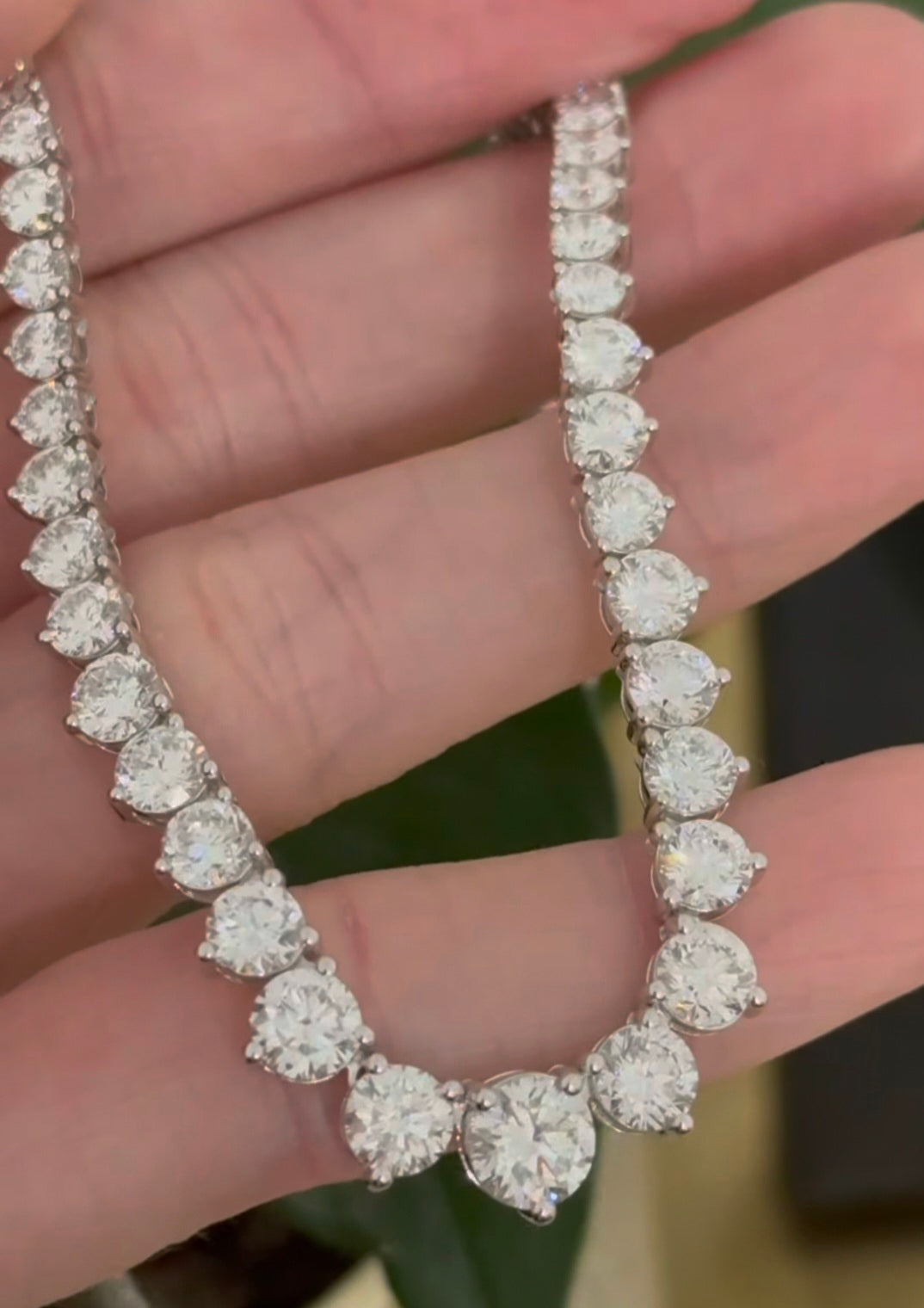 15.25ct White Gold 3 Prong Graduated 17.25" Tennis Necklace