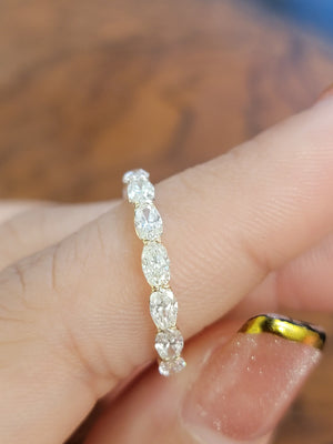 0.85 CT Yellow Marquise Eastwest Band