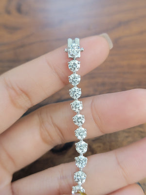 18k 11.10 CT Lab 3 Prongs  7.5 inches Tennis Bracelet