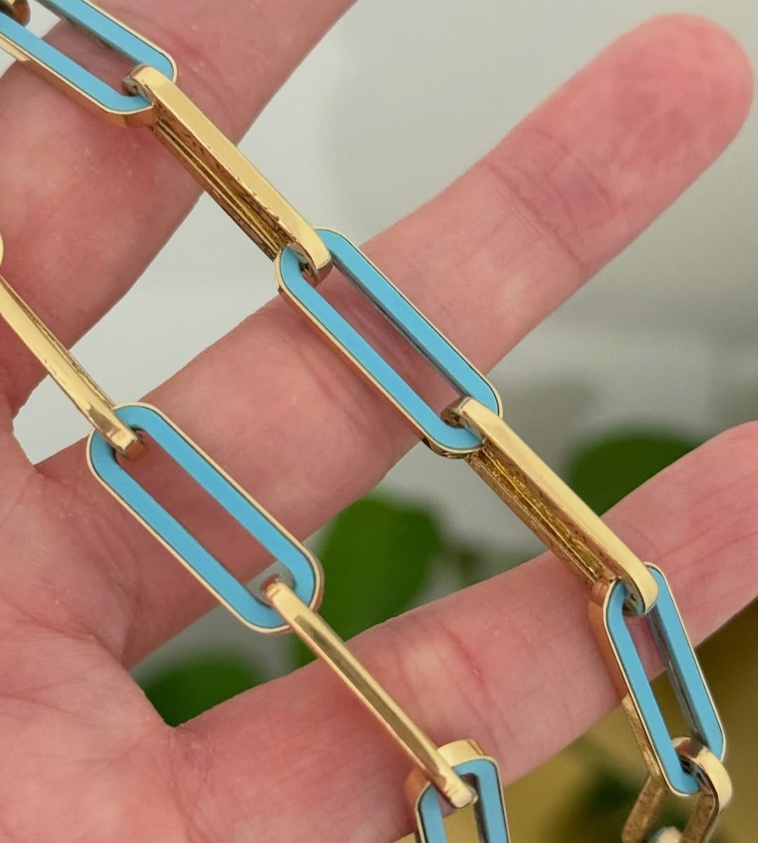 15.5" blue enamel & Yellow Gold Chain