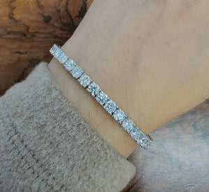 10.87 CT Lab 7.25 inches Tennis Bracelet