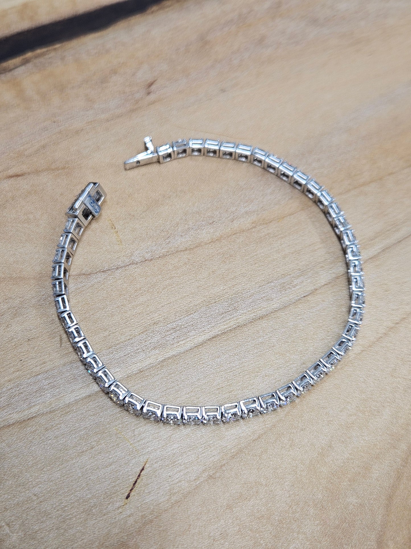 10 CT Lab 7.15 inches Tennis Bracelet