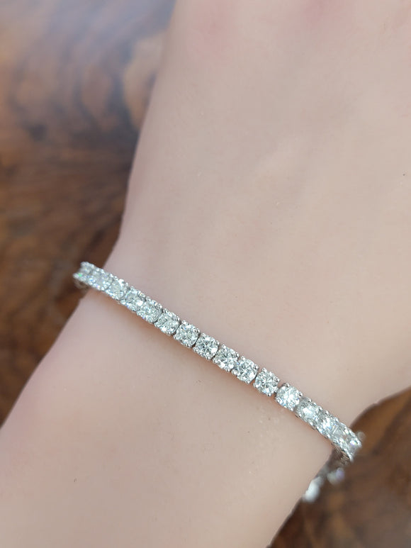 8.19 CT Lab 7.25 inches Tennis Bracelet