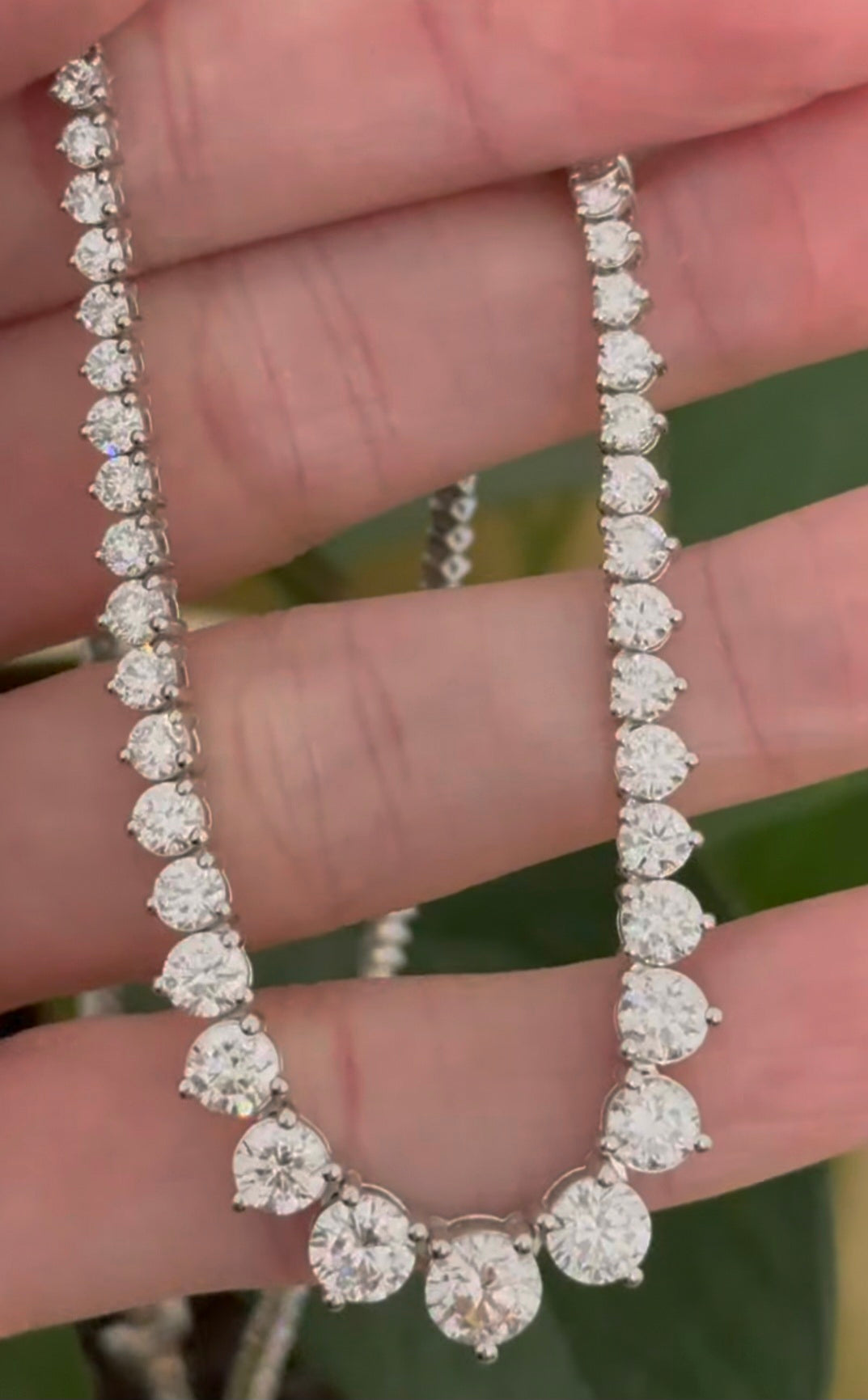 10.54ct White Gold 3 prongs Graduated Tennis Necklace