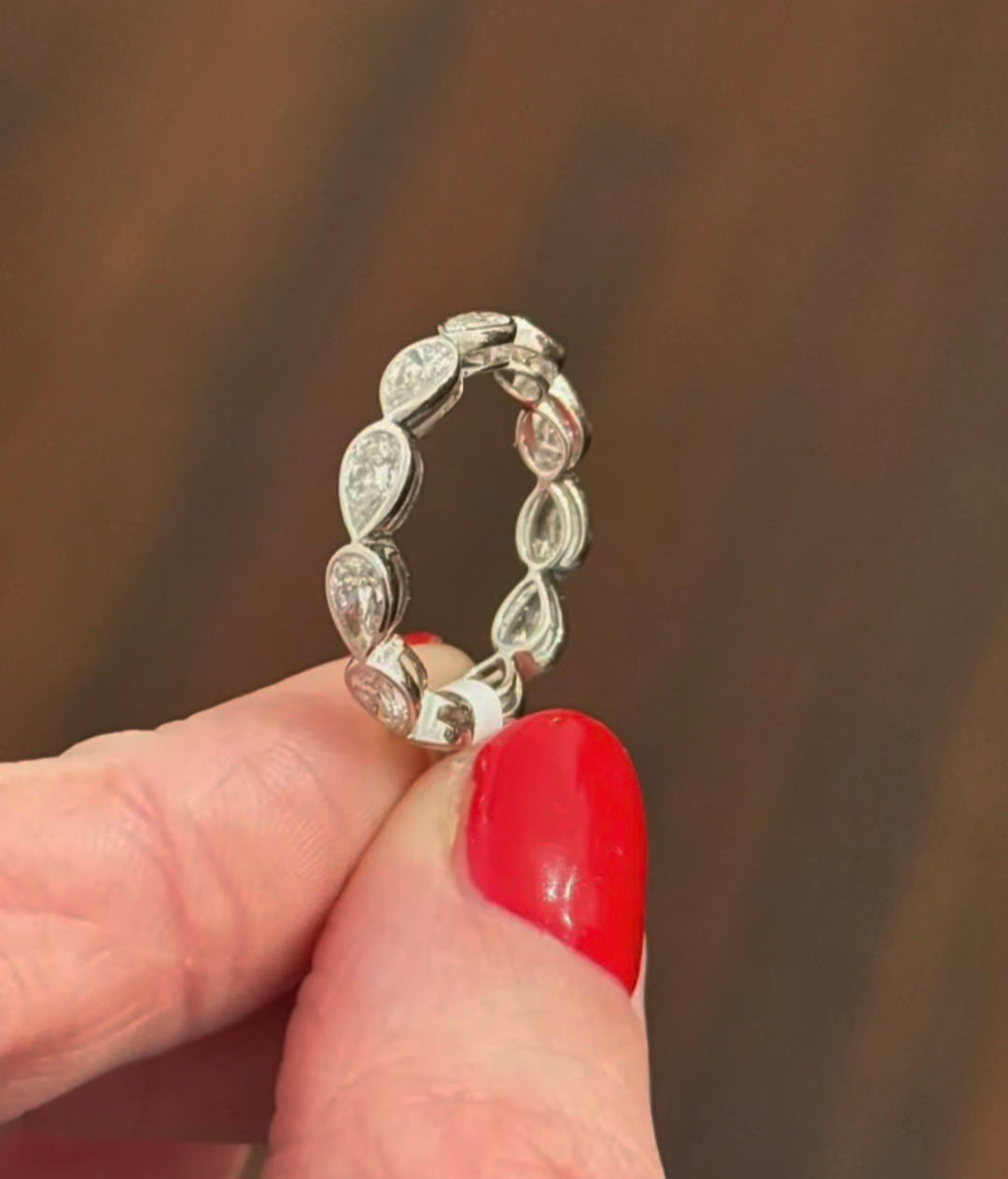White Gold Bezel & E/W set 1.84ct Pear lab diamond band