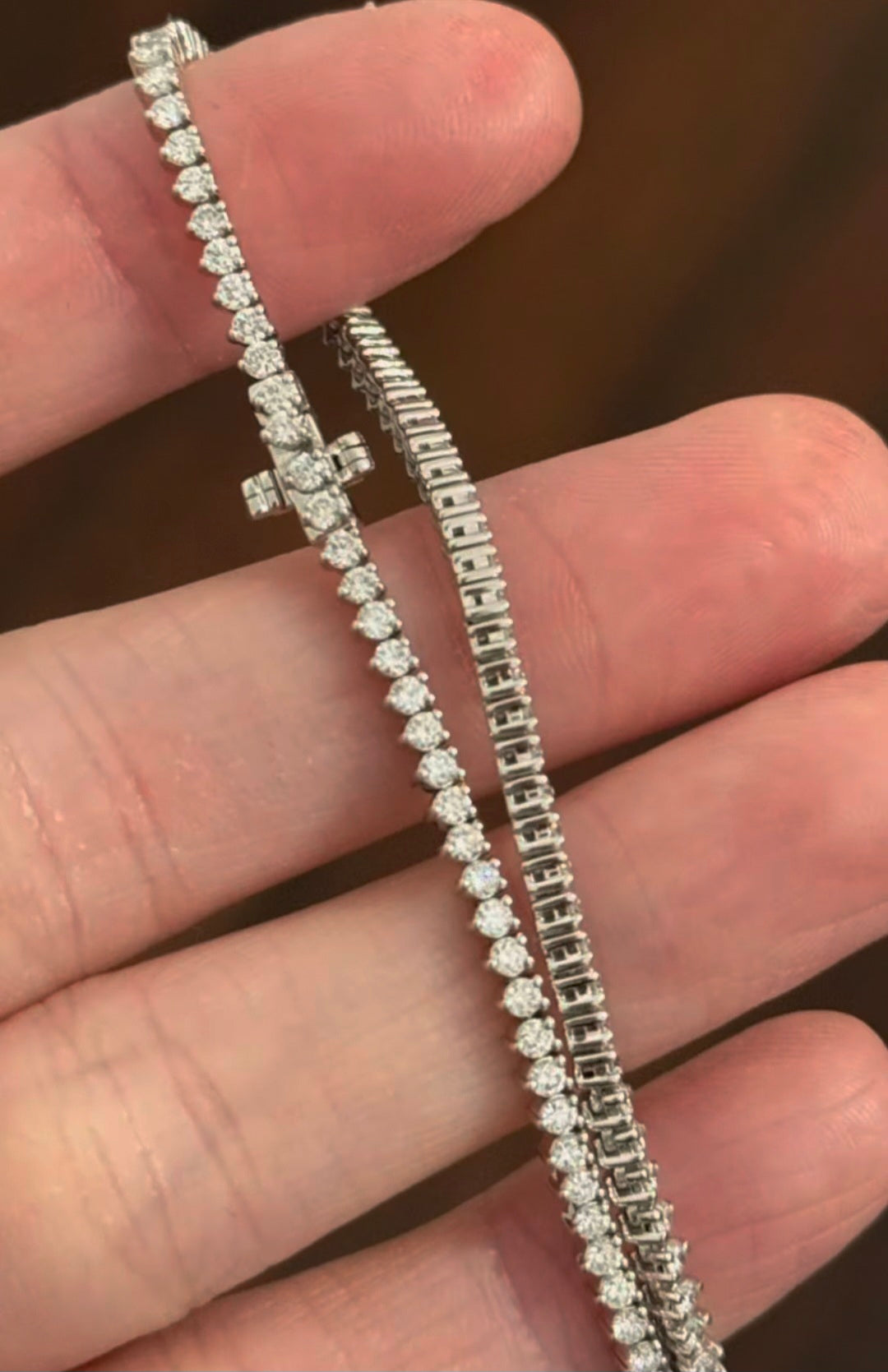 12.06ct White Gold 3 prongs Graduated Tennis Necklace