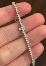 10.54ct White Gold 3 prongs Graduated Tennis Necklace