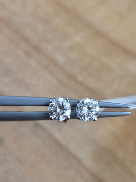 0.50 cttw Lab Diamond stud